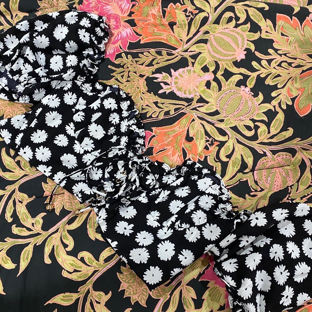 NWT Sabo Skirt Lace Up Daisy Top